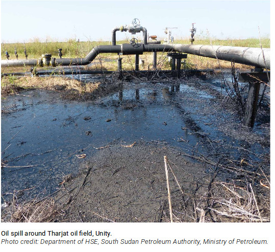 Oil spill in Tharjat oil field, South Sudan. Photo by: Department of HSE, South Sudan Petroleum Authority.