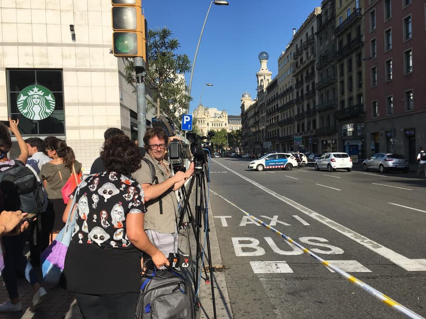 Police perimeter in "Las Ramblas", Barcelona. Photo by: Evan McCaffrey.