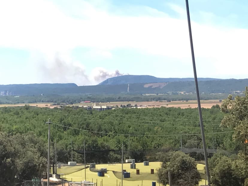 Smoke plume from the fire near Aix en Provence. Taken by Max Kaczor in Vinon sur Verdon.