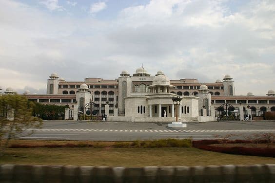 Pakistanese Government building.