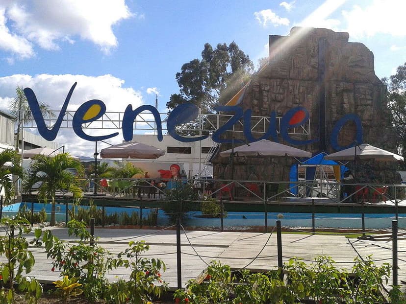 Venezuelan tourism sign. Photo by: Osman Fernandez.