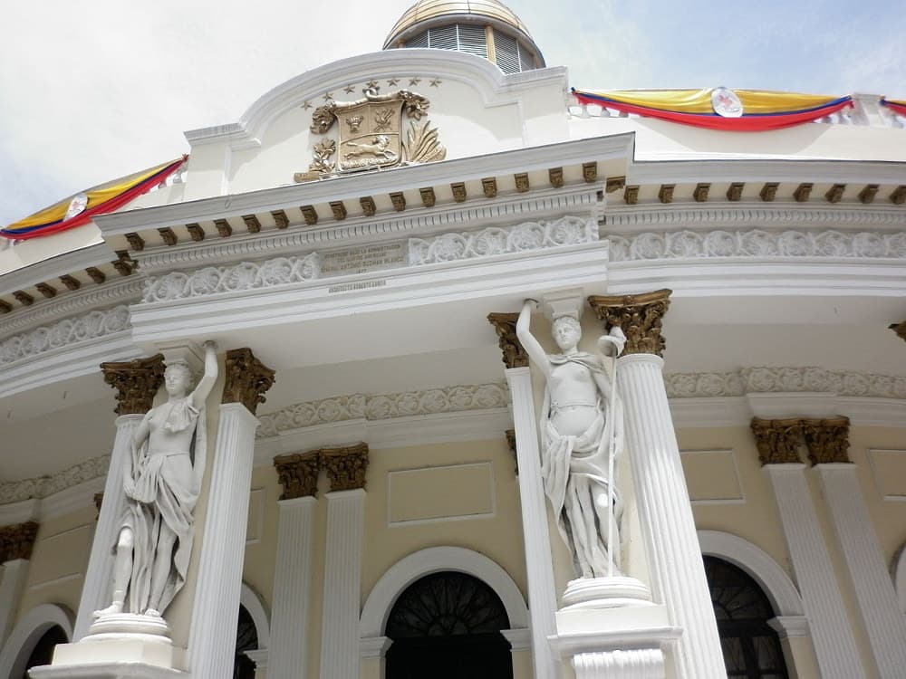 Venezuelan National Assembly in Caracas. Photo by: Javier Martinez.