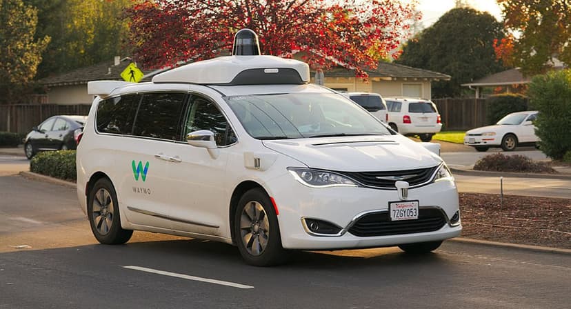 Autonomous Waymo Chrysler Pacifica Hybrid minivan undergoing testing in Los Altos, California. Photo by: Dllu.