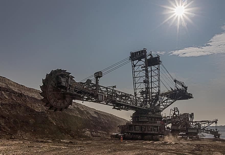 Open pit mining, carbon, brown coal, industry. Image with Public Domain Certification.