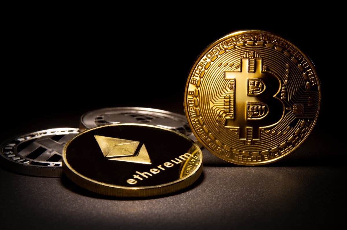 Bitcoin On Bearish Momentum: 1.59% Down In The Last 6 Hours