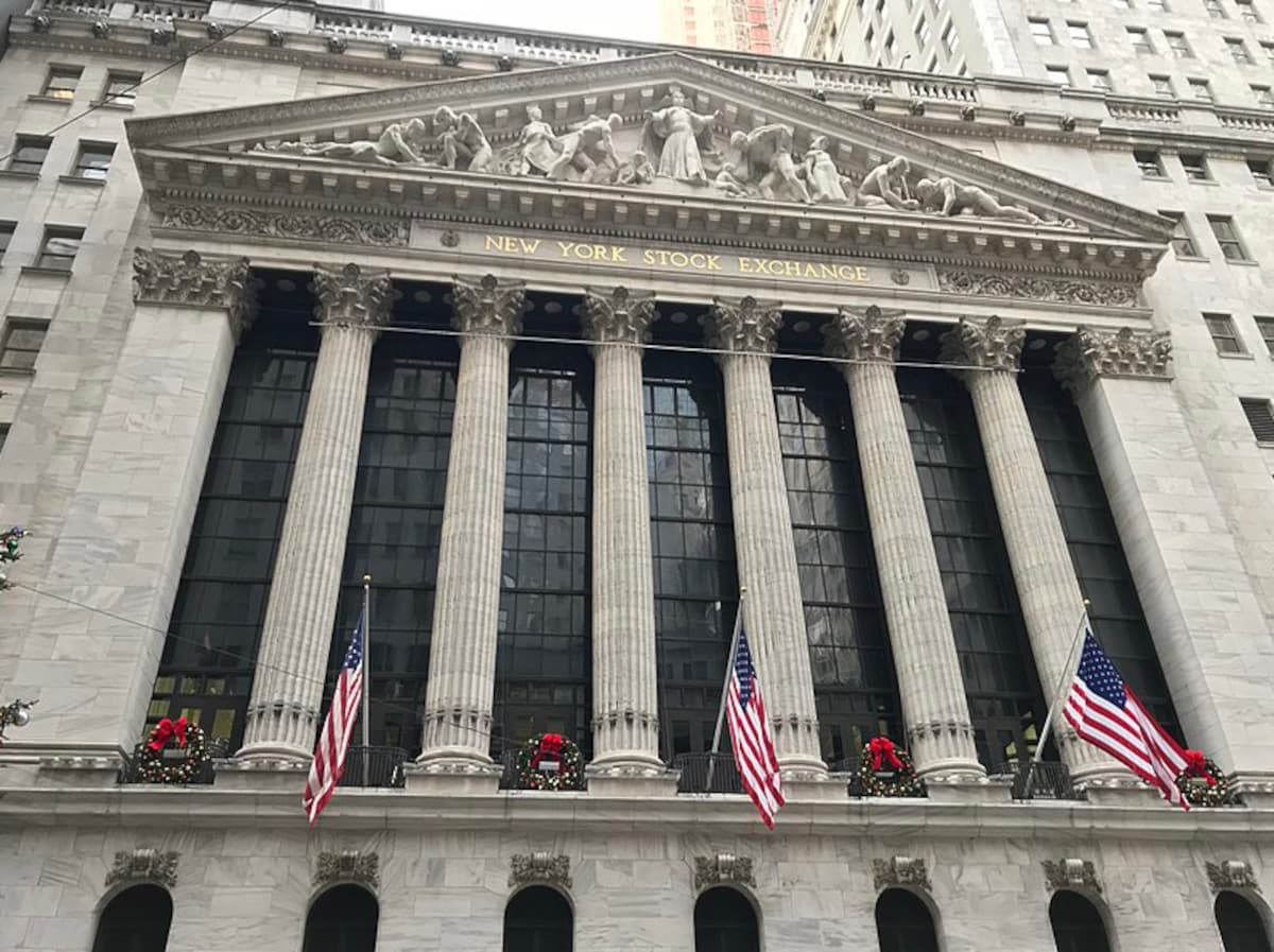 NYSE Composite Went Up By Over 5% In The Last 21 Sessions