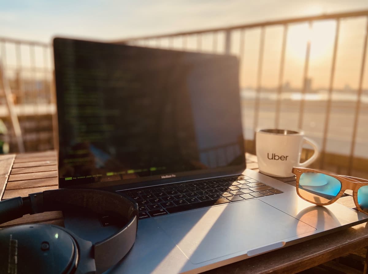 Uber Stock Rises 3%  On Wednesday, Outperforms Market