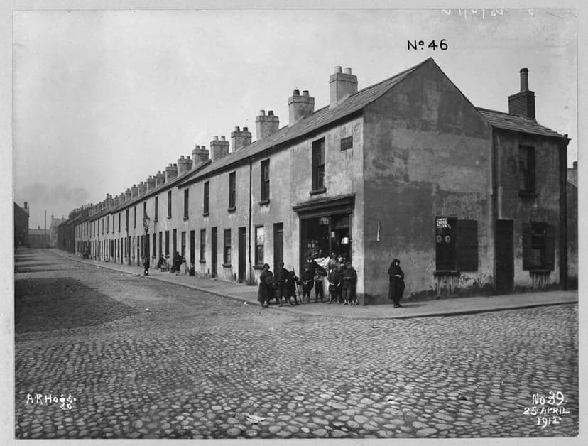 Michael Burry Teases Major Newsletter Reveal, Raises Concerns About Tech Sector Bubbles