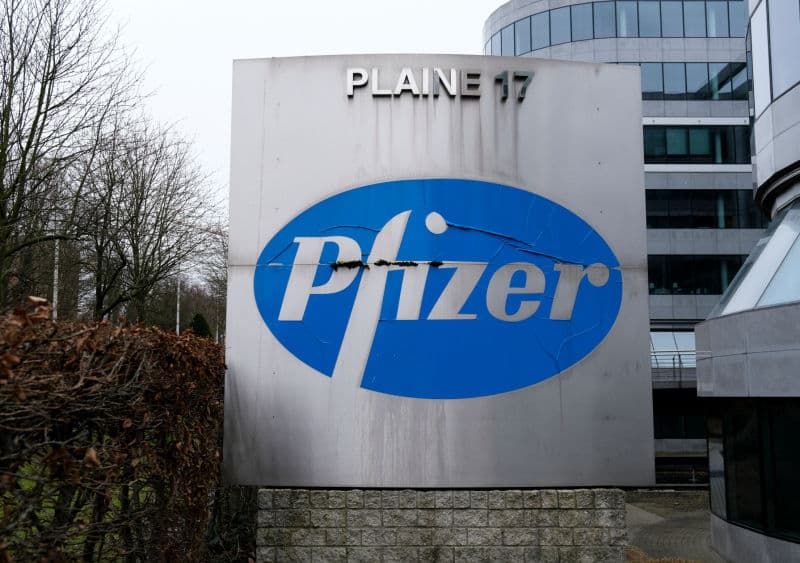 Pfizer And 7 Other Stocks Have High Sales Growth And An Above 3% Return on Equity