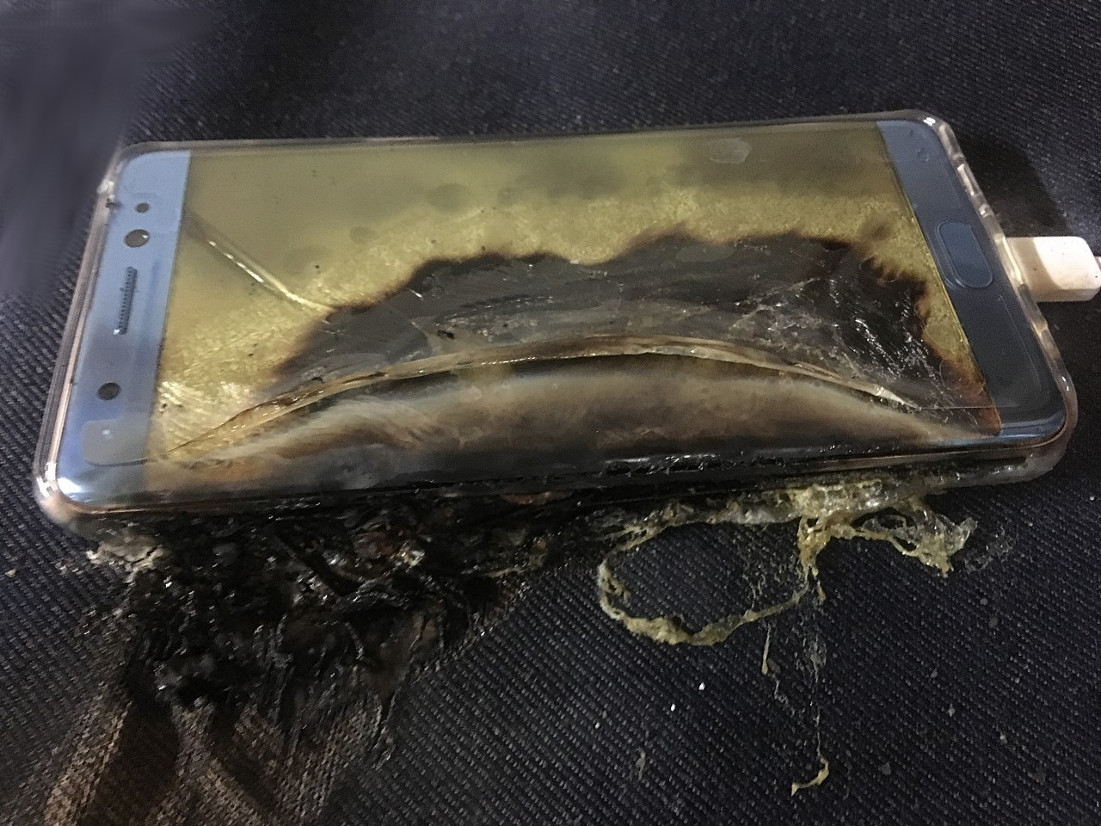 Exploded Samsung note7.