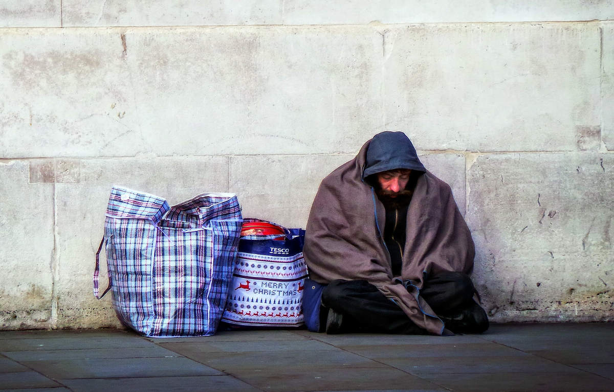 Homeless man in the the UK. Photo by: Garry Knight.