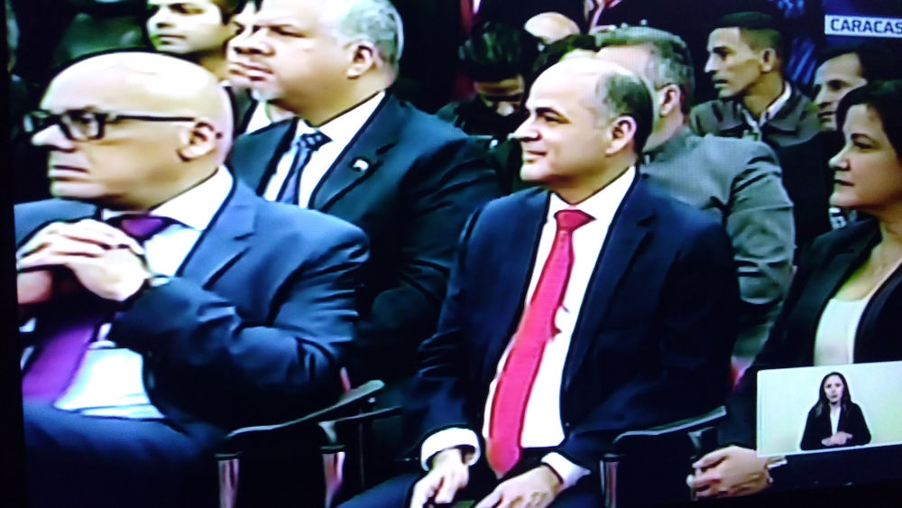 Venezuela state TV about Petro Cryptocurrency. From noon clockwise: Dr. Victcor Cano, EcoMinery Minister, General Manuel Quevedo Oil Minister and Dr. Jorge Rodríguez Communications Vice President.