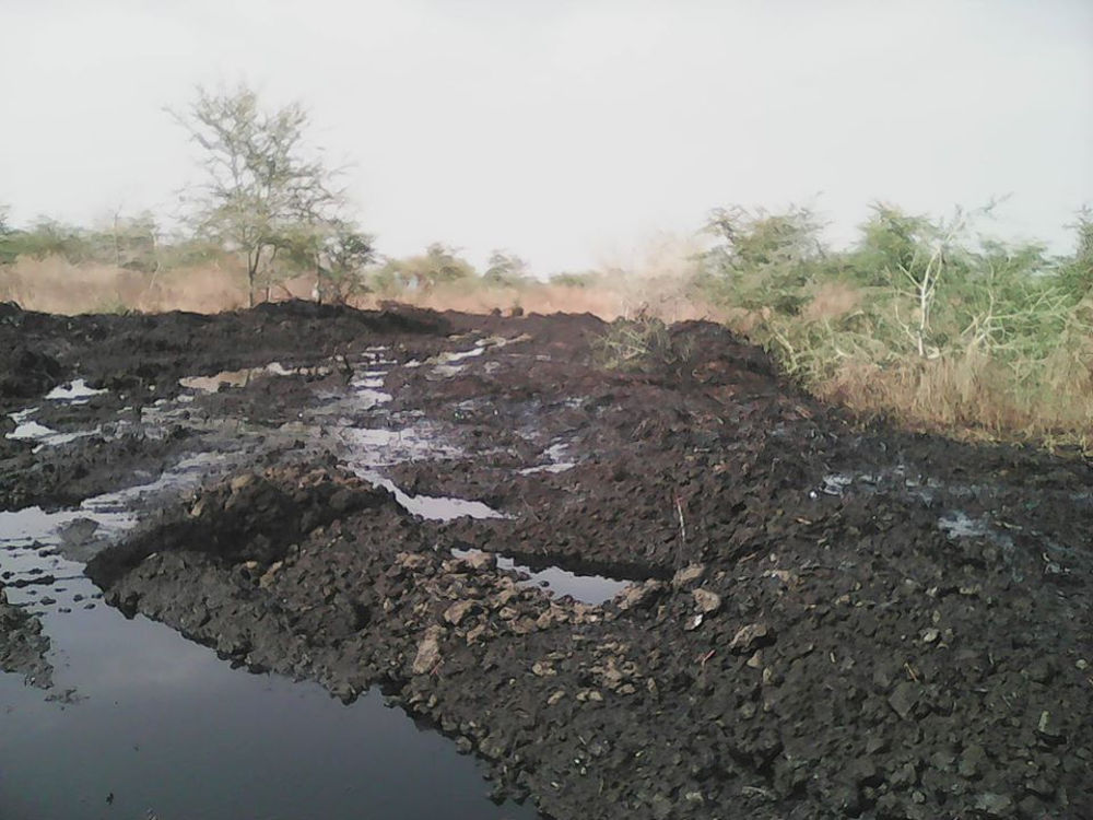 The pipe was repaired, but the contaminant was left in the environment. Photo by: Nile Institute of Environmental Health.
