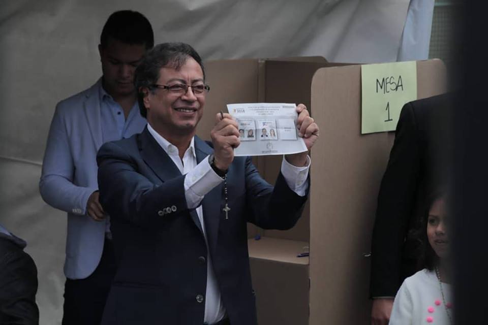 Colombian Presidential candidate, Gustavo Petro at the voting booth. Photo by: GustavoPetroUrrego official Facebook account.