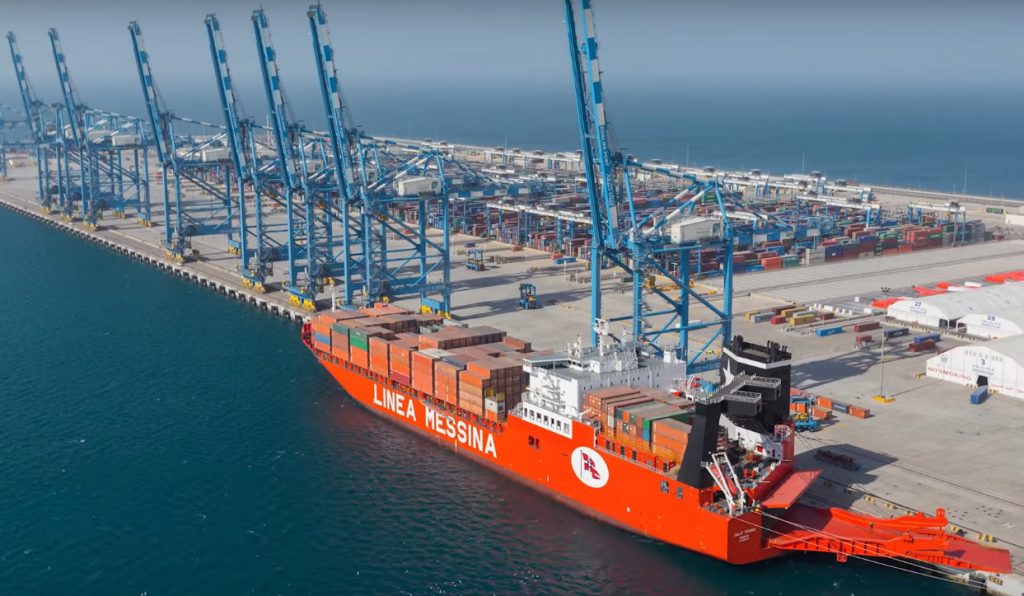 Gwadar Port is the largest Deep Sea Port in the World. Pakistan has agreed on a collaboration with China to turn Gwadar into a full-scale commercial port, being a key element of the greater China-Pakistan Economic Corridor (CPEC). Photo by: Express.