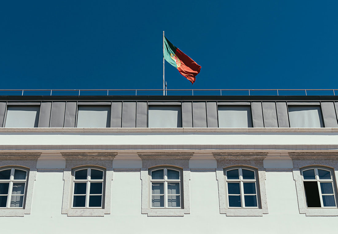The Portuguese government has put a raft of measures in place to combat the spread of the virus and help workers and struggling businesses. (Photo by who?du!nelson on Unsplash)